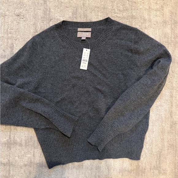 J. Crew Charcoal Crew cropped Neck Sweater NWT - Picture 3 of 3